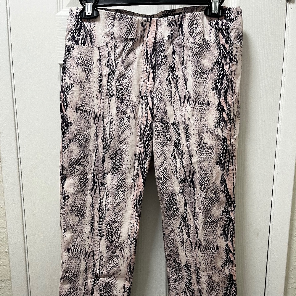 NWT Pink snake print capris